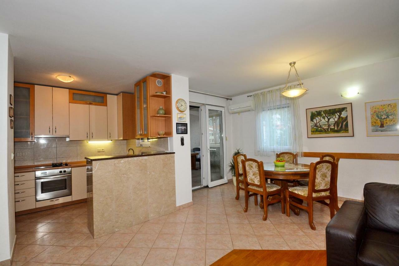 Apartman Vanja Omiš Exteriér fotografie