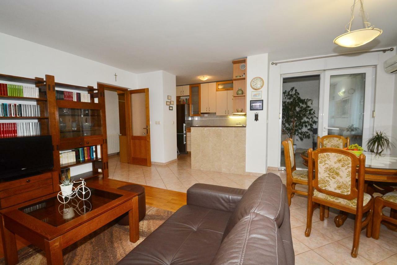 Apartman Vanja Omiš Exteriér fotografie